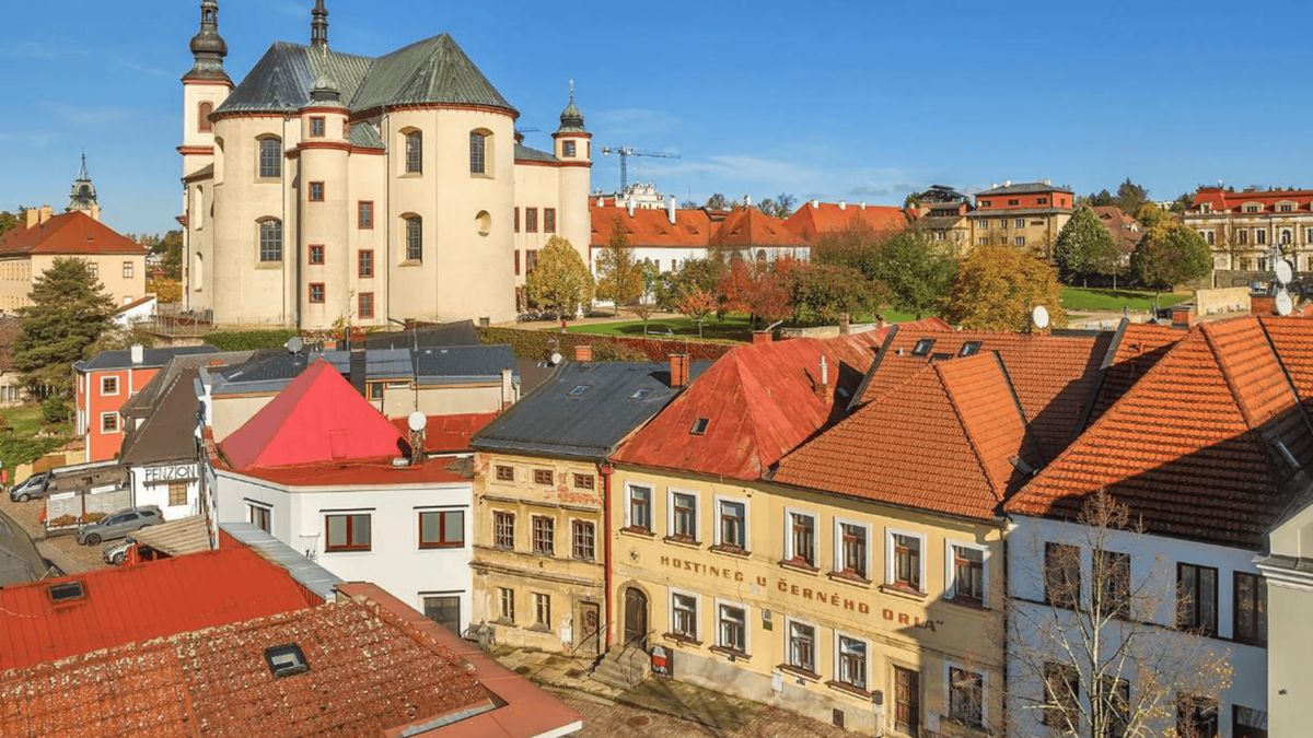 Ikonický hostinec U Černého orla v Litomyšli zachrání mecenáška